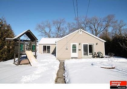 1st image of 591 Drury Pl
