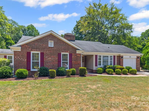 605 Ridgeway Dr, Belmont, NC 28012