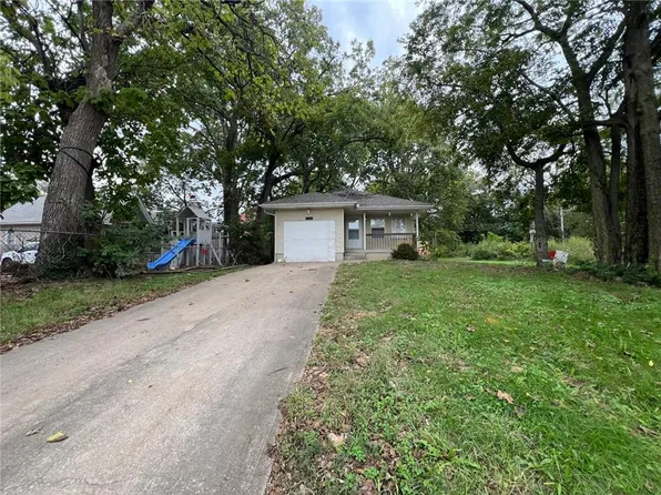 2509 Cleveland Ave, Kansas City, MO 64127