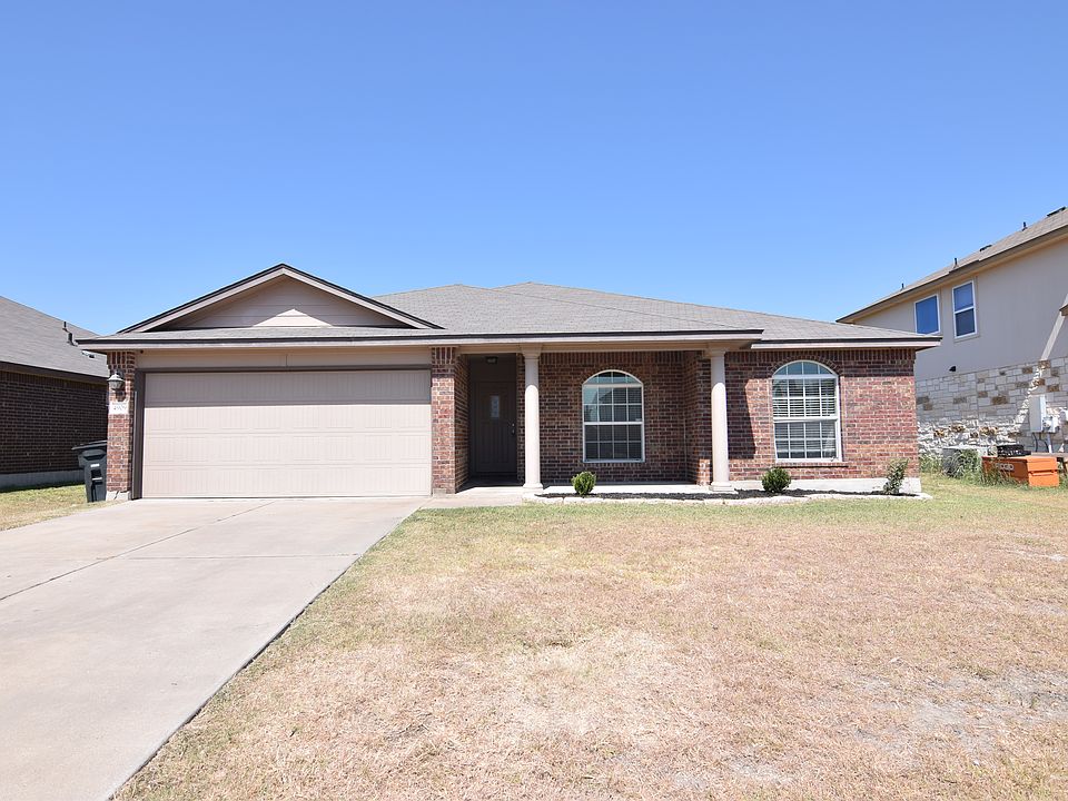 1st image of 4909 Bridgewood Dr