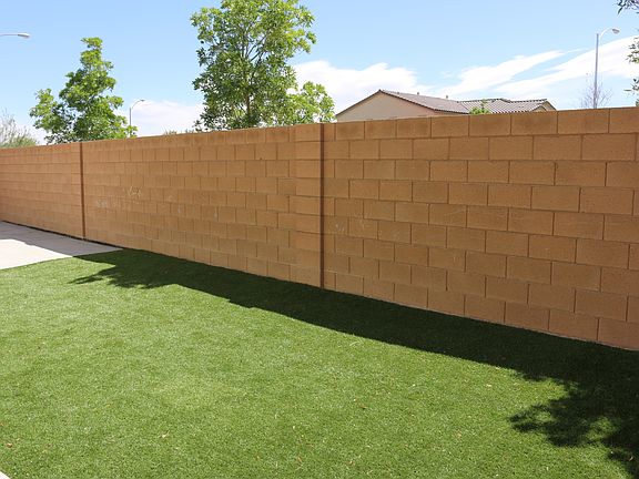 4th image of 500 S Grand Central Pkwy
