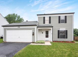1766 Mission Hills Dr, Elgin, IL 60123