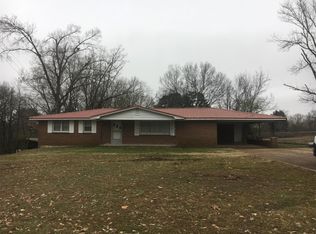 655 Cox Creek Pkwy, Florence, AL 35630