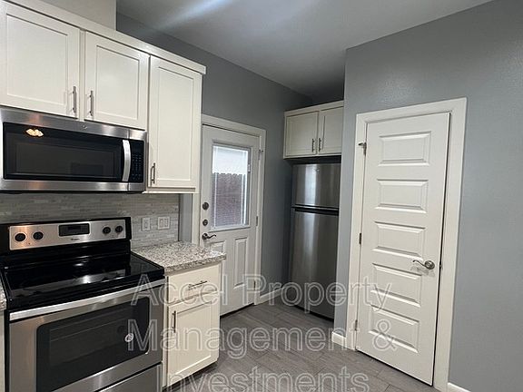 5th image of 413 Downing Ave APT 2