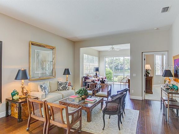 3rd image of 845 Chalmers Dr