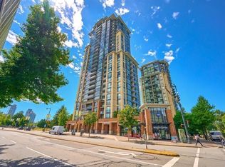 10777 University Dr #1907, Surrey, BC V3T0E6