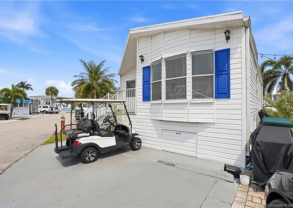 1st image of 652 Nettles Blvd