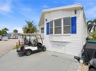 652 Nettles Blvd, Jensen Beach, FL 34957