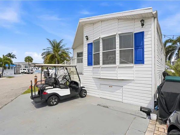 652 Nettles Blvd, Jensen Beach, FL 34957