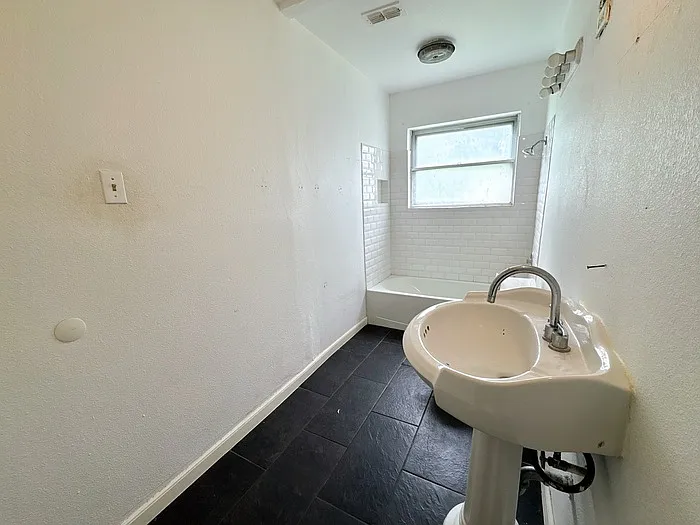 154 Morning Valley St — Photo 23