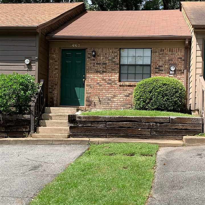 1st image of 2005 Continental Ave
