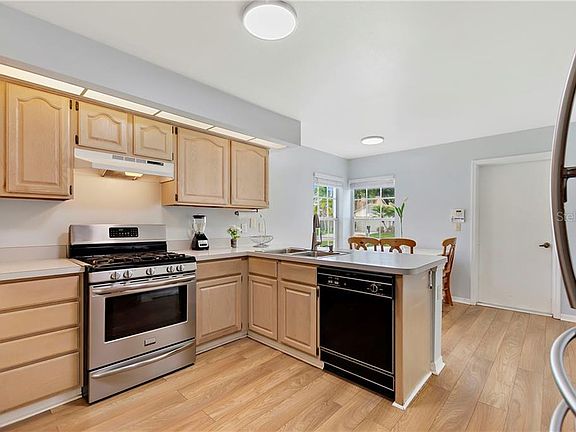 4th image of 5767 Parkview Lake Dr