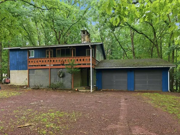 12 Pool Dr, Jim Thorpe, PA 18229