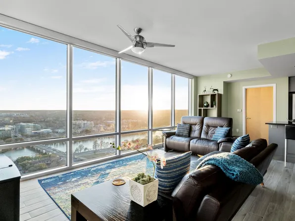 300 Bowie St APT 2602, Austin, TX 78703