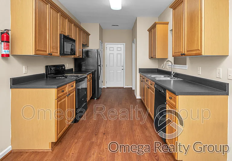 2161 Parsons Dr — Photo 15