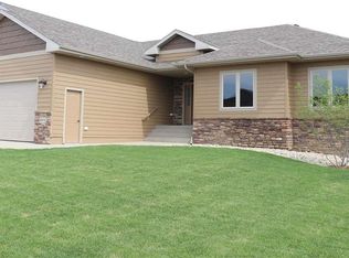 6904 E Archstone St, Sioux Falls, SD 57110