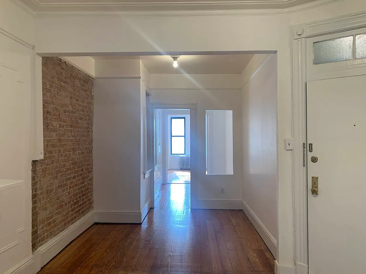 183 Maujer Street — Photo 2