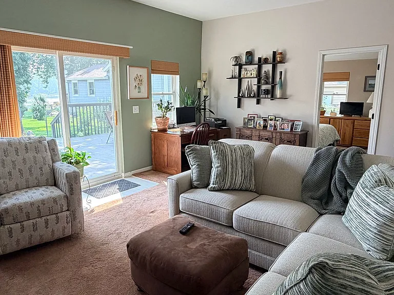 4234 Riverside Dr — Photo 18