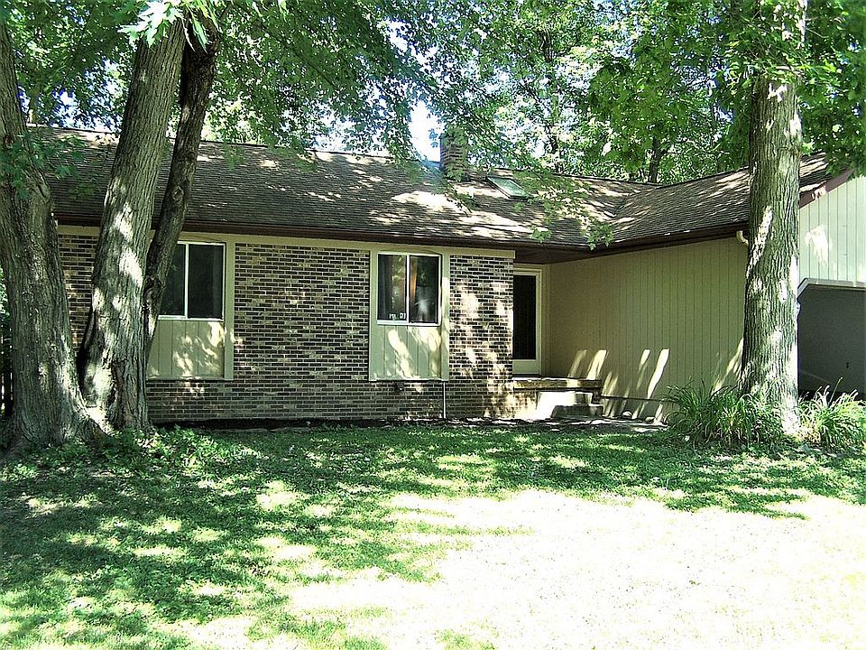 1st image of 5148 Woodstock Dr