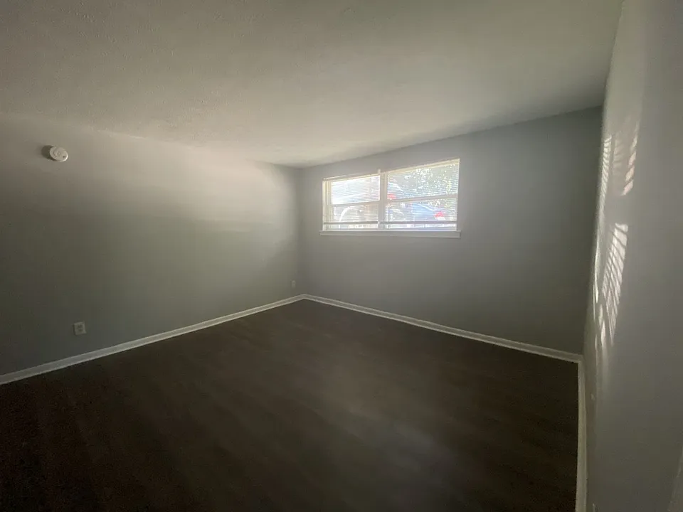 1728 Chester Rd
