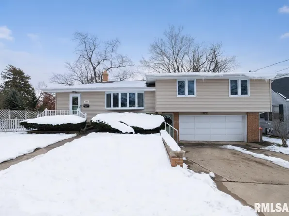 508 Eldridge St, Washington, IL 61571