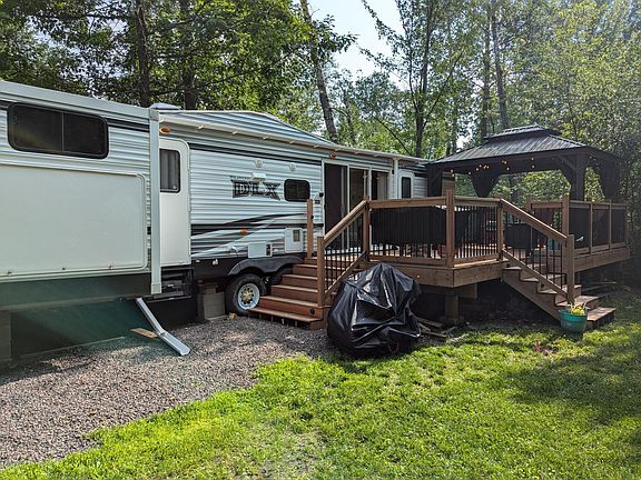 2nd image of LOT B30 Seventeen Pathfinder Vlg
