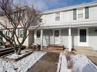 318 Parkwood Dr, Cranberry Township, PA 16066