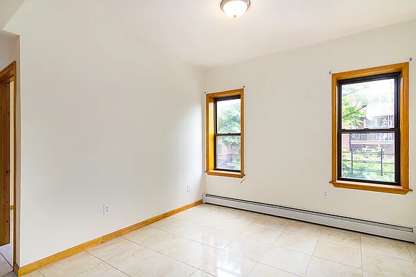 Rented by Oxford Property Group | media 2