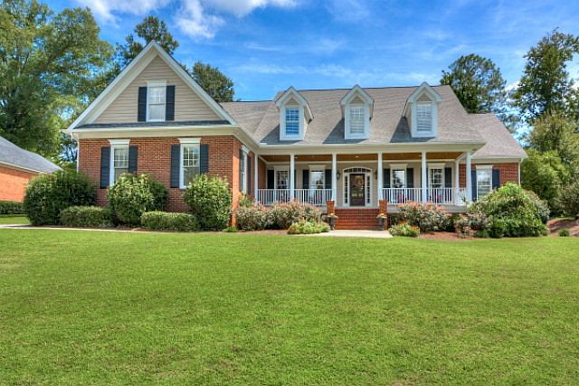 1st image of 590 Medinah Dr