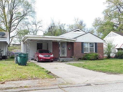 1st image of 813 E Walnut St