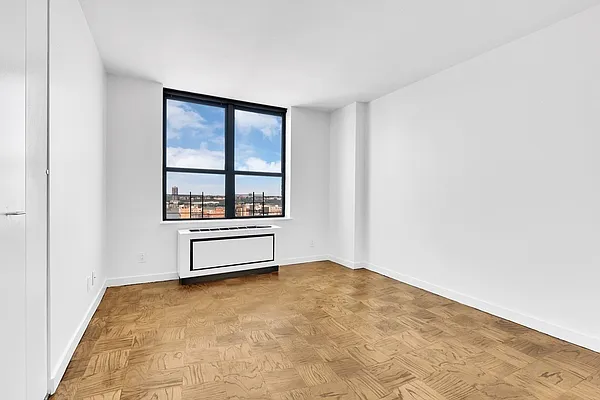 Rented by Cooper & Cooper Real Estate | media 19