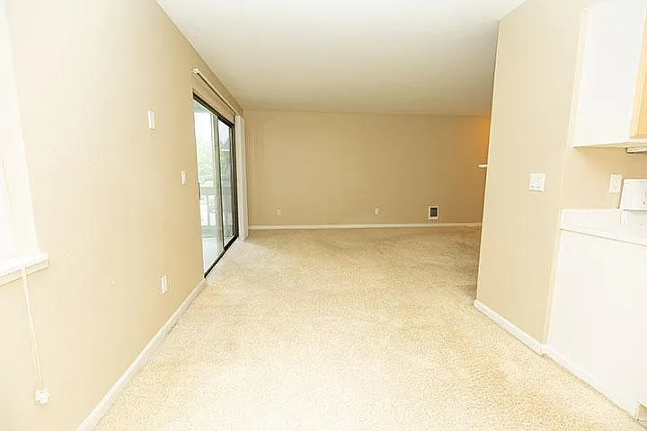 9370 SW 146th Ter #N4 — Photo 3
