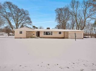 8426 Maplewood Dr, Gasport, NY