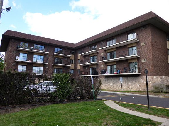 2nd image of 9540 S Mayfield Ave #304S