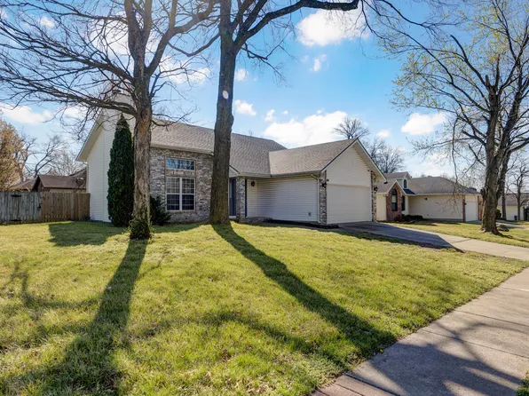 804 S Jonathan Avenue, Springfield, MO 65802