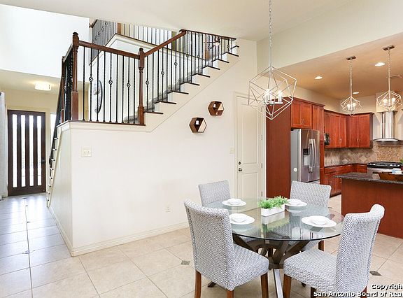 5th image of 2514 Camden Park