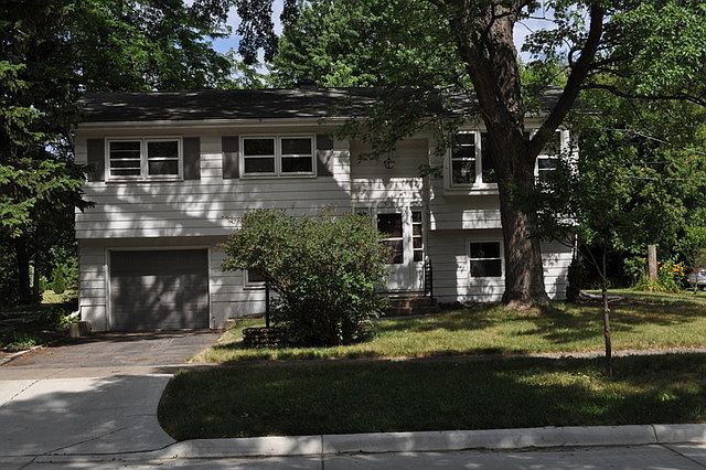 1st image of 319 S Fairfield Ave