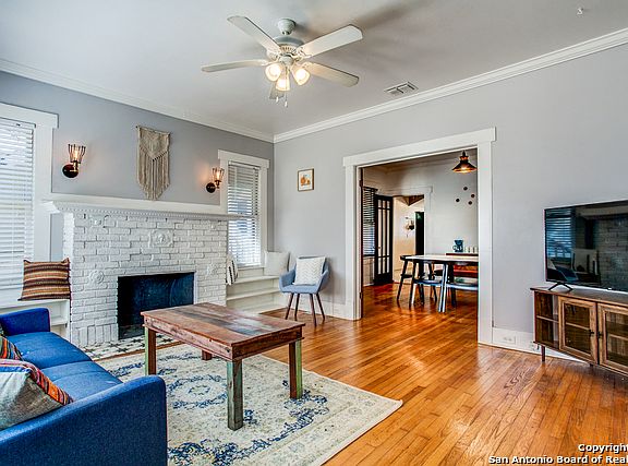 5th image of 1031 W Russell Pl