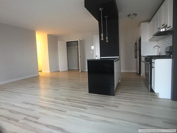 2nd image of 1370 Saint Nicholas Ave APT 20R