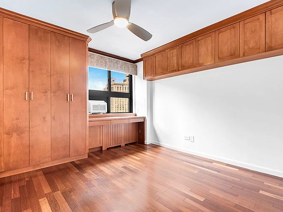 5th image of 333 Pearl St APT 18D