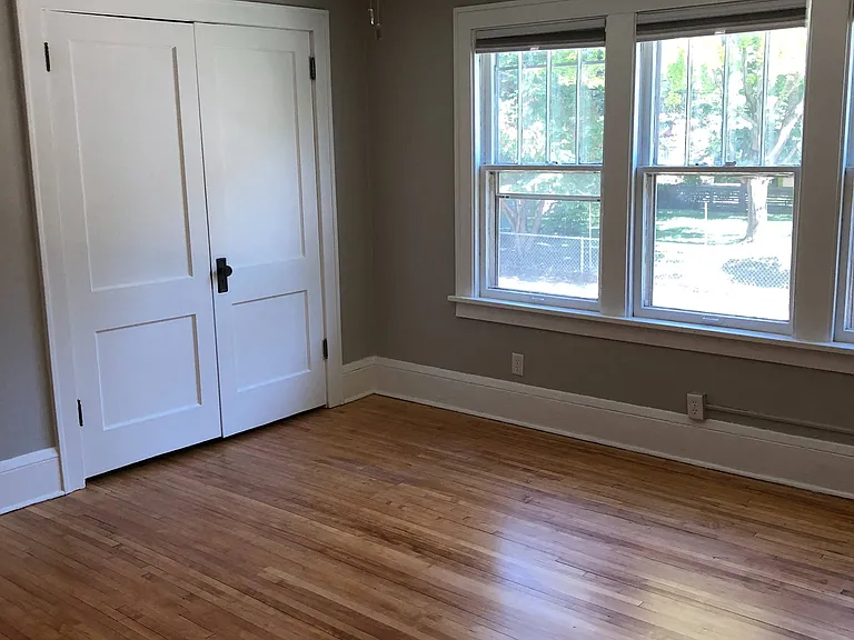 Ashland & Laurel Apartments — Photo 26