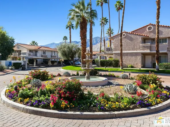 2001 E Camino Parocela Unit B8, Palm Springs, CA 92264
