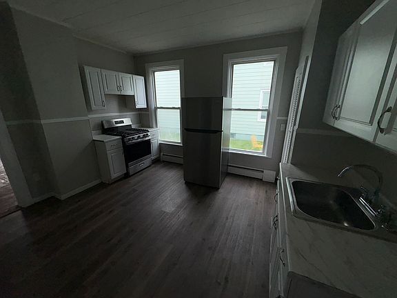 5th image of 62 Park Ave APT 1