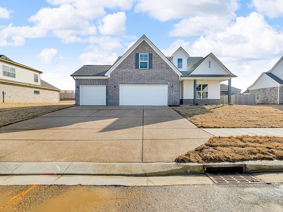 1st image of 67 Bell Ln