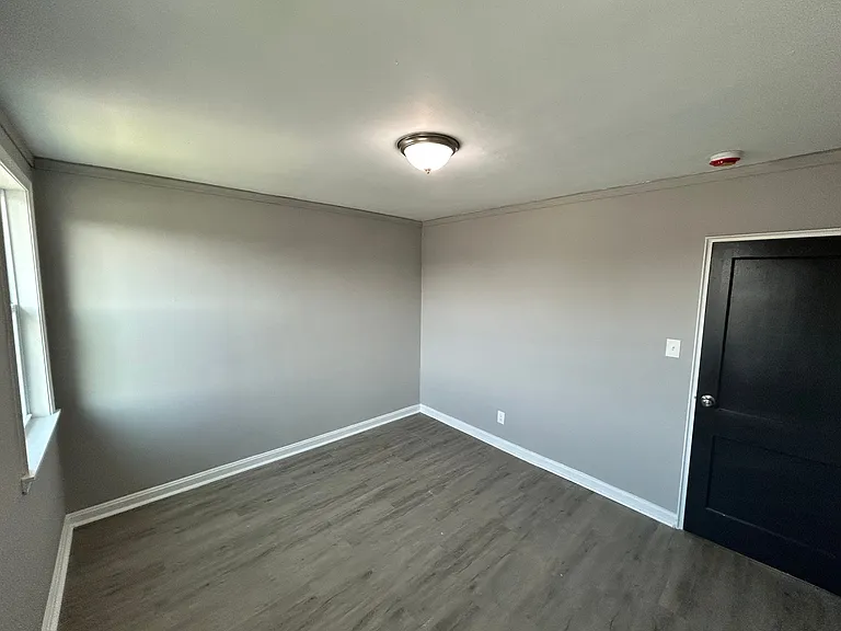 1503 Aldeney Ave — Photo 45
