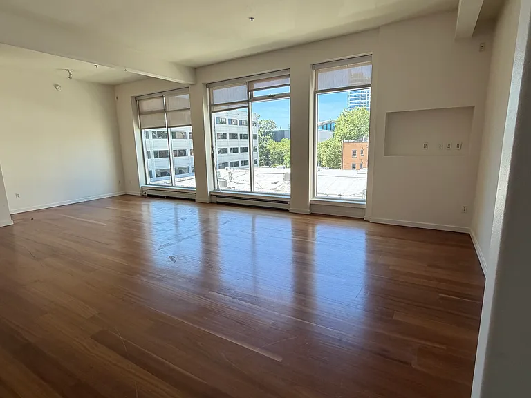 1530 J St #450 — Photo 6