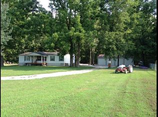 1400 Dean Rd, Chapel Hill, TN 37034