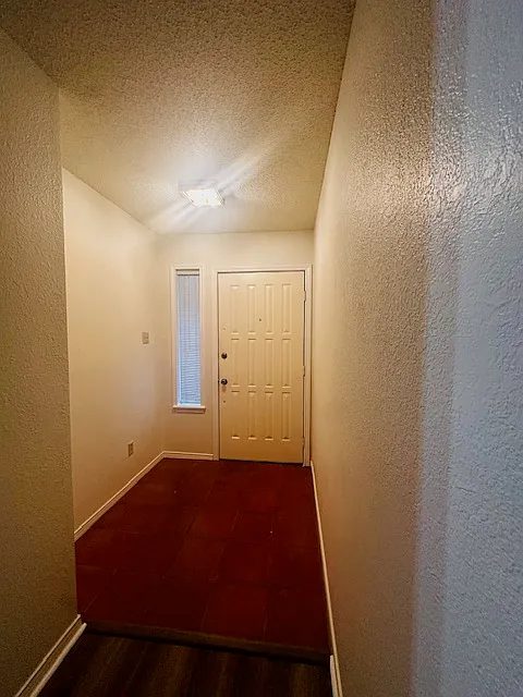2 bed, 1320 sqft, $1,550 — Photo 4