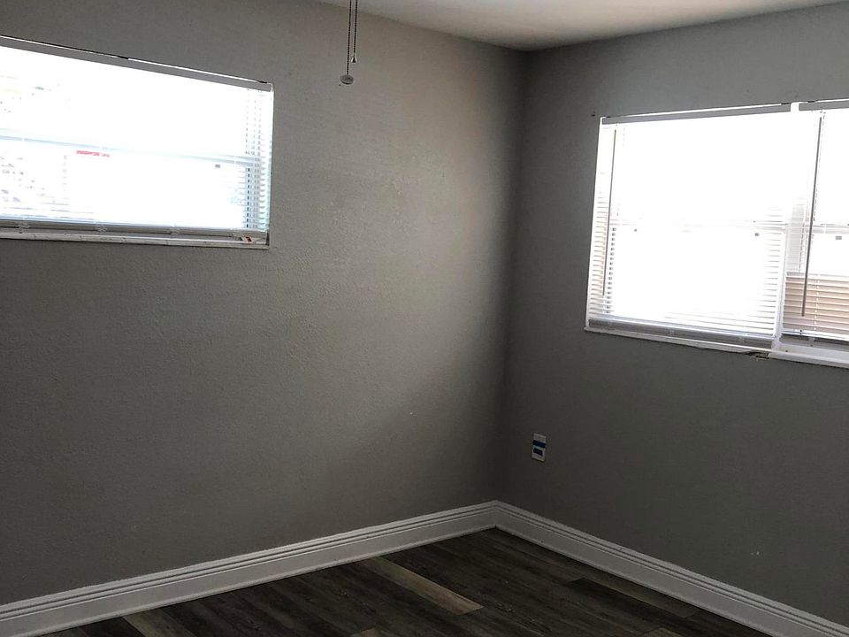 2nd image of 1540 S Atlantic Ave #4