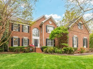 204 Haley House Ln, Cary, NC 27519